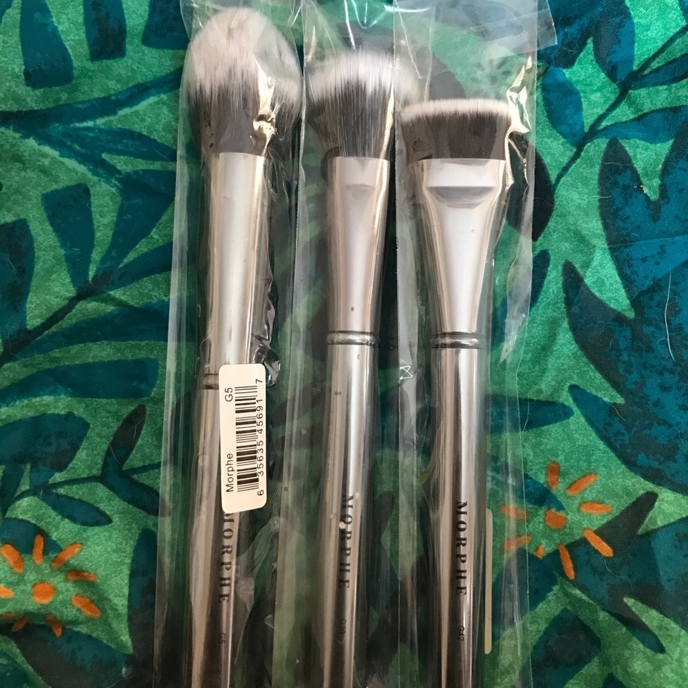 Morphe gun metal brushes